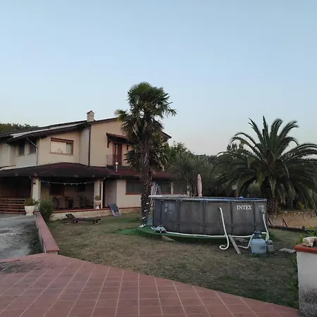 Apartment In Famiglia Relax E Natura San Leucio del Sannio